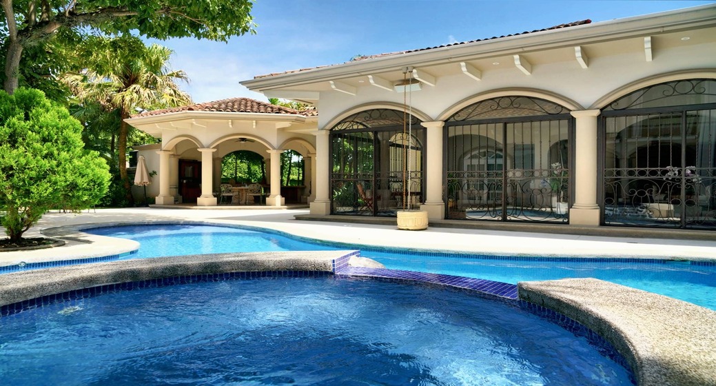 A Testament to Elegance and Architectural Brilliance, Lindora - US$ 2,700,000